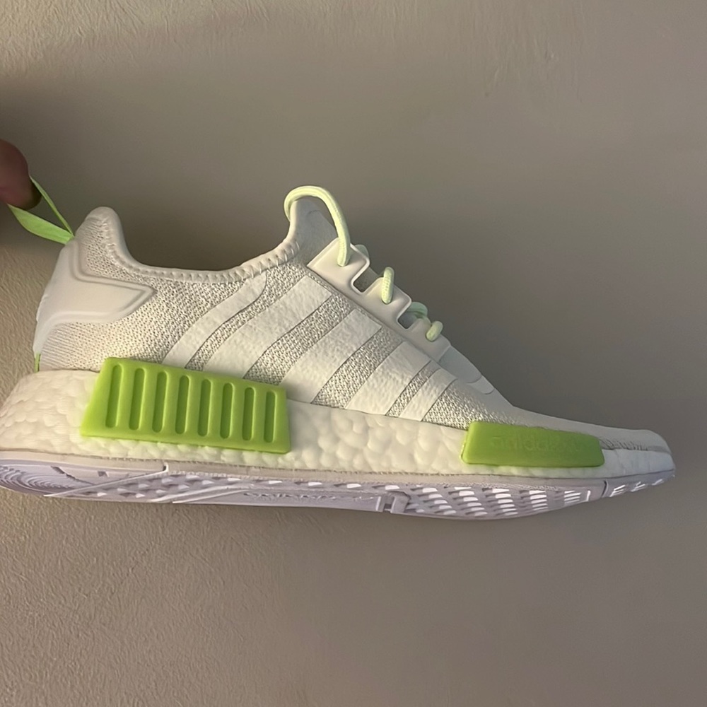 NMD R1s - Picture 1 of 3